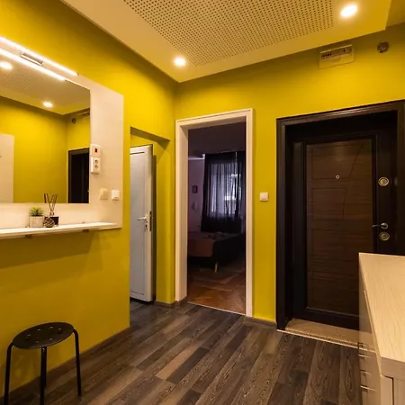 Fancy Downtown Flat Apartment Varna