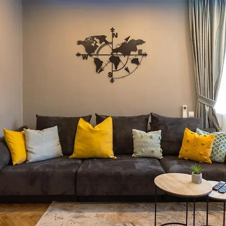 Fancy Downtown Flat